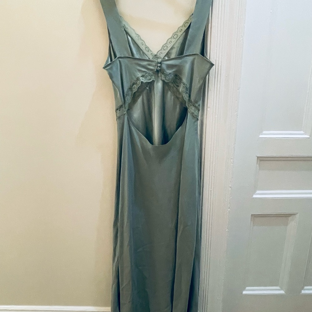 Reformation chaina silk dress, never worn bought from a sample sale.